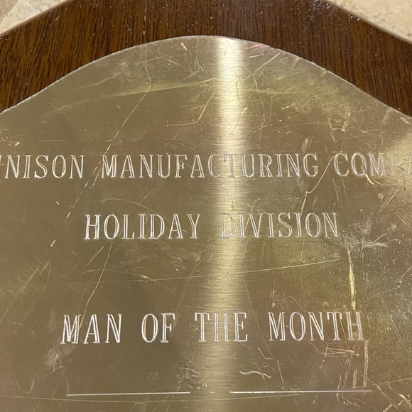 MAN OF THE MONTH 1967 DENNISON MANUFACTURING CO. Brass Wood Award Wall Plaque - Picture 3 of 7